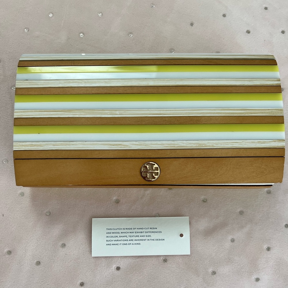 Tory Burch ‘Rayna’ Colorblock Clutch- Yellow & Wood Resin